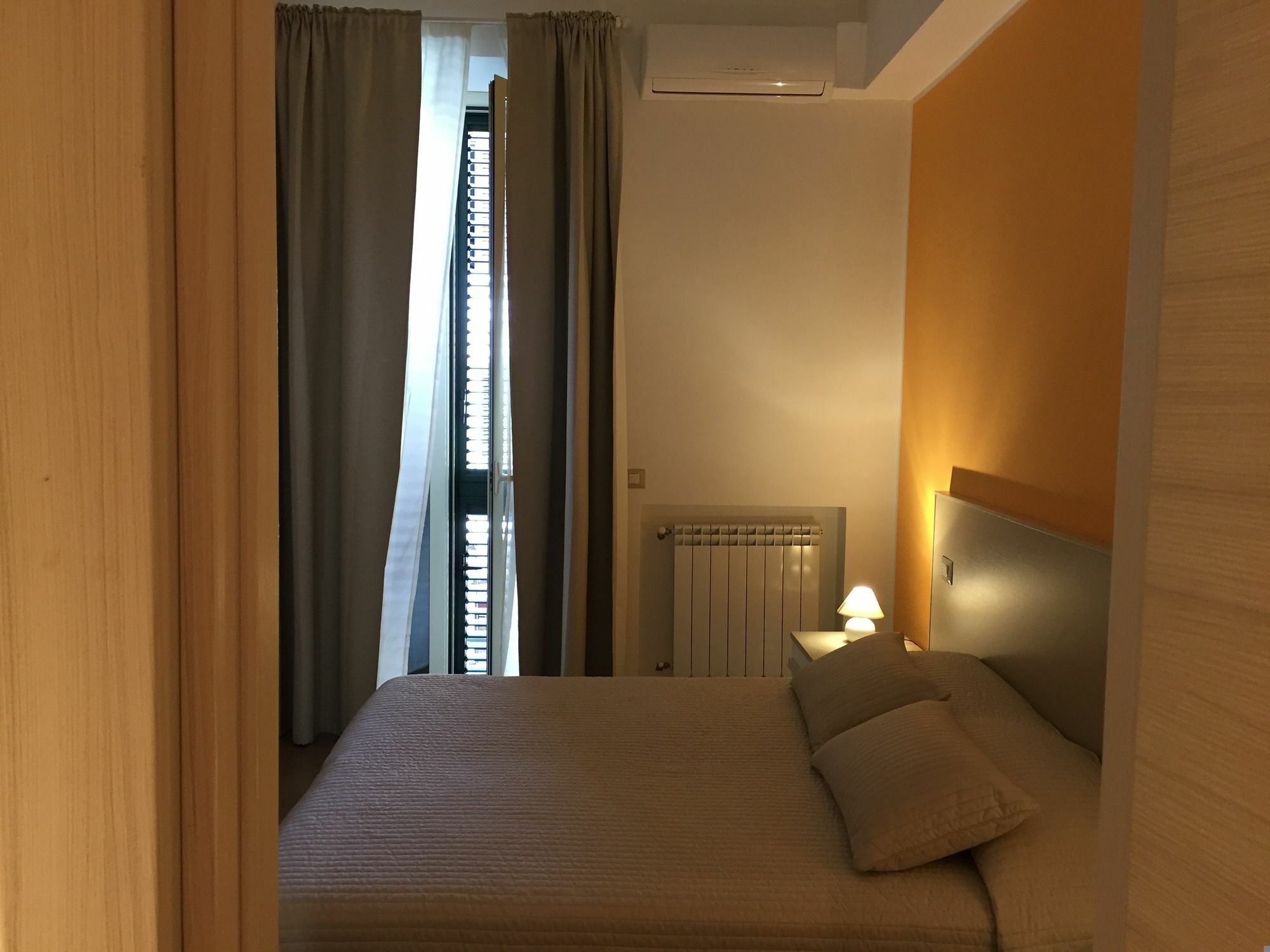 B&B Cairoli Messina Eksteriør billede